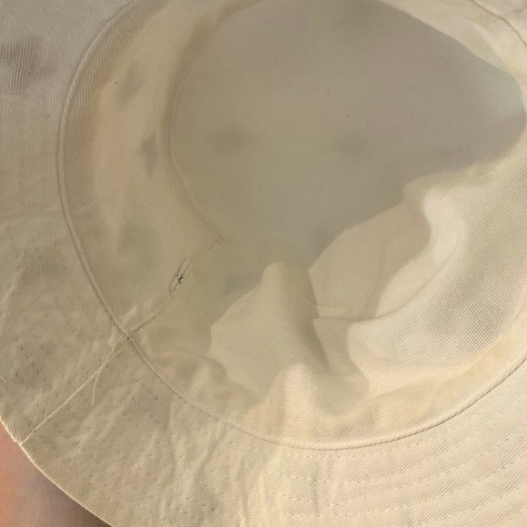 (GOOD CONDITION) Forever 21 girls bucket hat w/blue butterflies 🦋!! (One size) - Picture 12 of 16